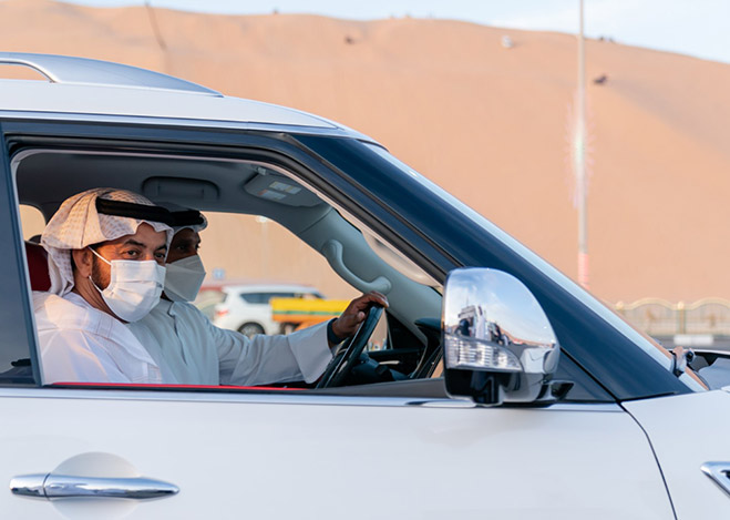Hamdan bin Zayed reviews development projects in Liwa