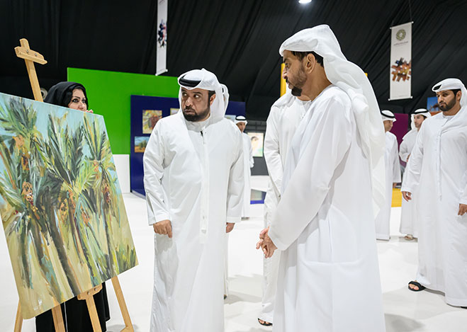 Hamdan bin Zayed visits 2nd Liwa Date Festival and Auction